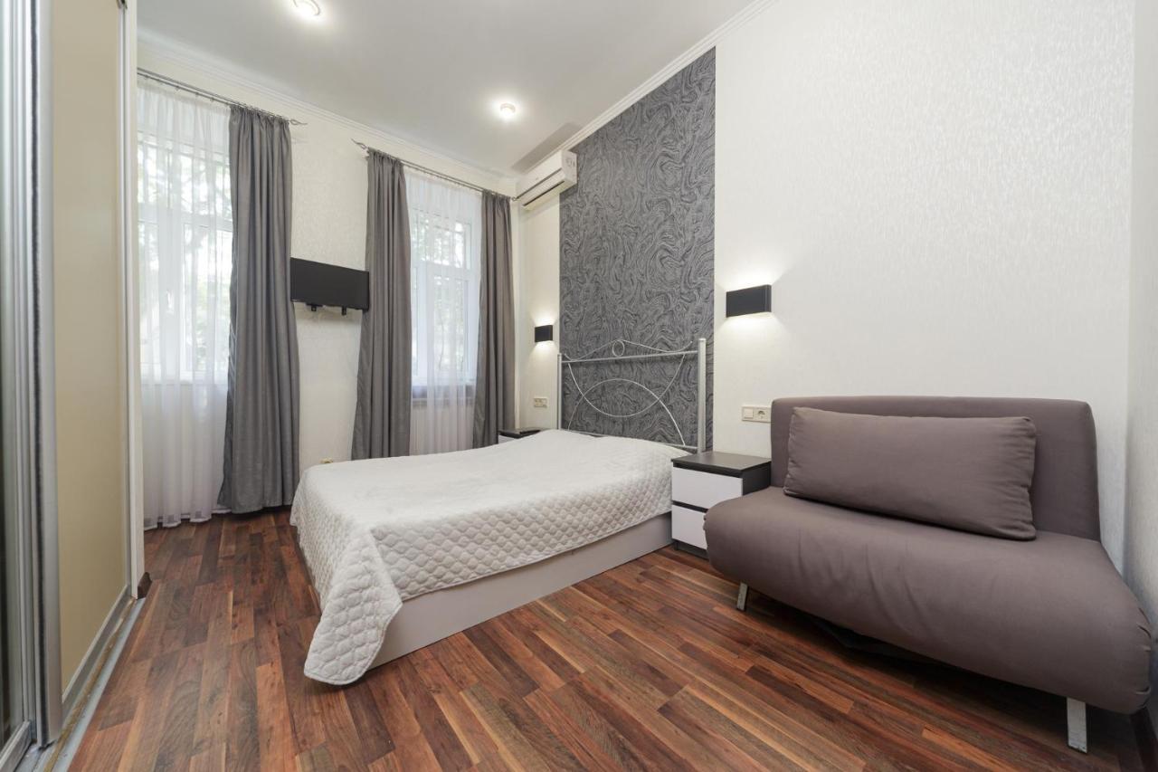 Apartment Zhukovskogo 17 Одеса Екстер'єр фото